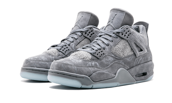 Jordan 4 x Kaws “Cool Grey”