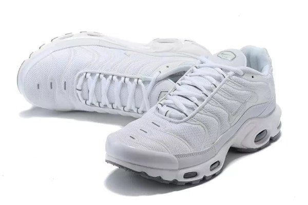 Air Max Plus TN 1 “Triple White” (sola cinza)